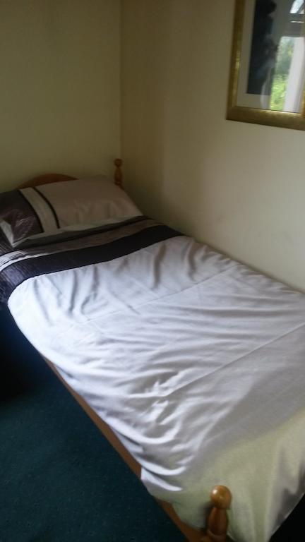 The Friar Tucks Hotell Gloucester Eksteriør bilde