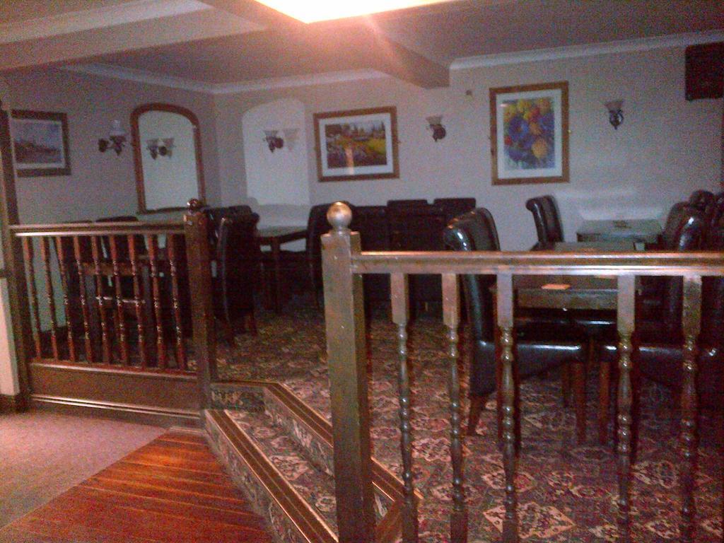 The Friar Tucks Hotell Gloucester Eksteriør bilde