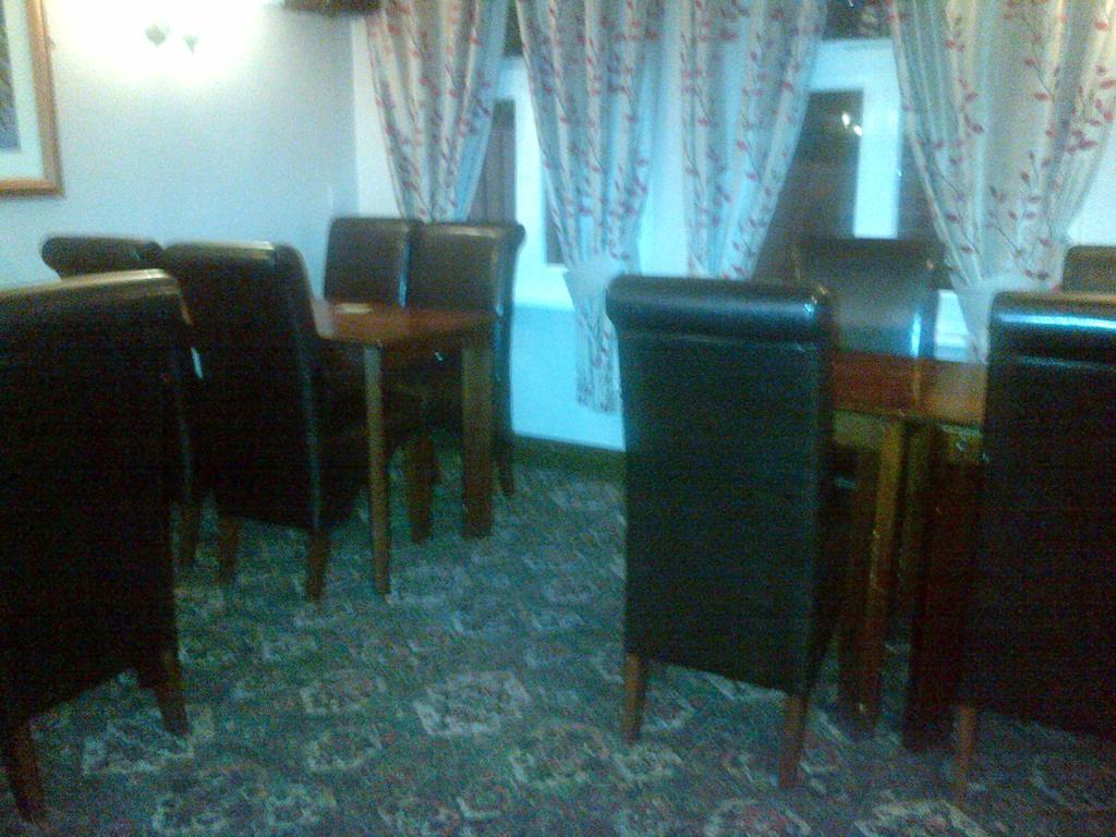 The Friar Tucks Hotell Gloucester Eksteriør bilde