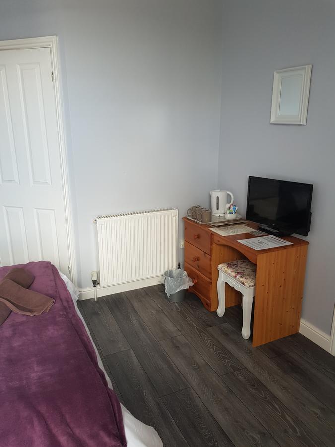 The Friar Tucks Hotell Gloucester Eksteriør bilde